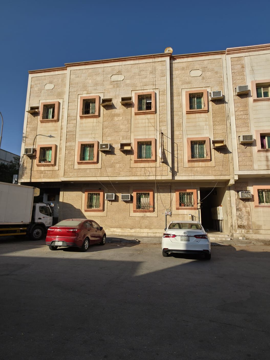 Thuqbah, Apartments, Flats, Houses & Villas, 2 BR,  2 BR Family Apartment For Rent In Al Khobar &ndash; 16,600 SAR/Year