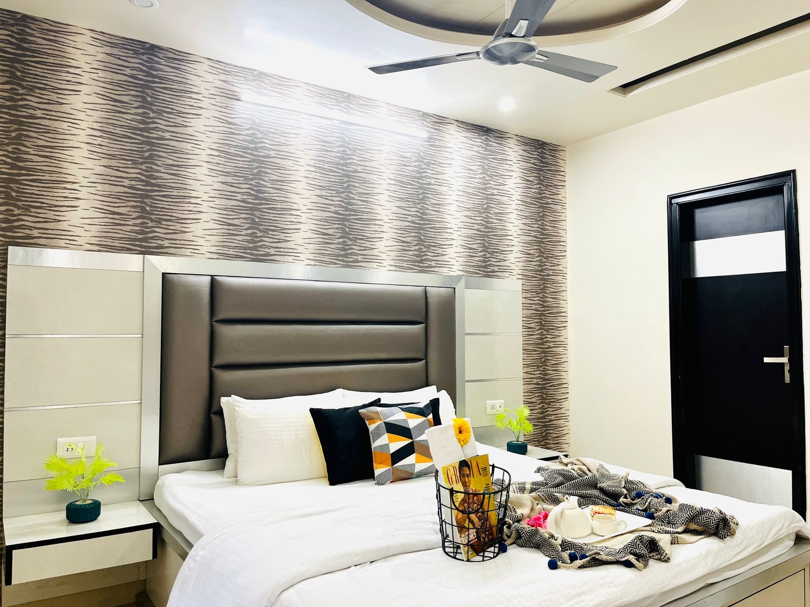 Jaipur, Apartments, Flats, Houses & Villas, INR 9000/day,  Furnished,  3 BR,  2200 Sq. Meter,  Three Bedroom Apartments Jaipur