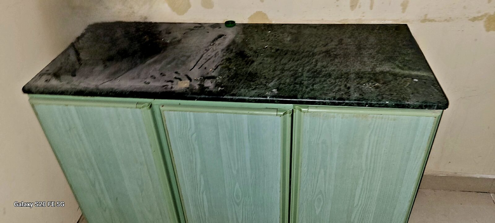 Riyadh, Air Conditioners, SAR 1,  2 AC ( Split & Widow ) And Kitchen Cabinets