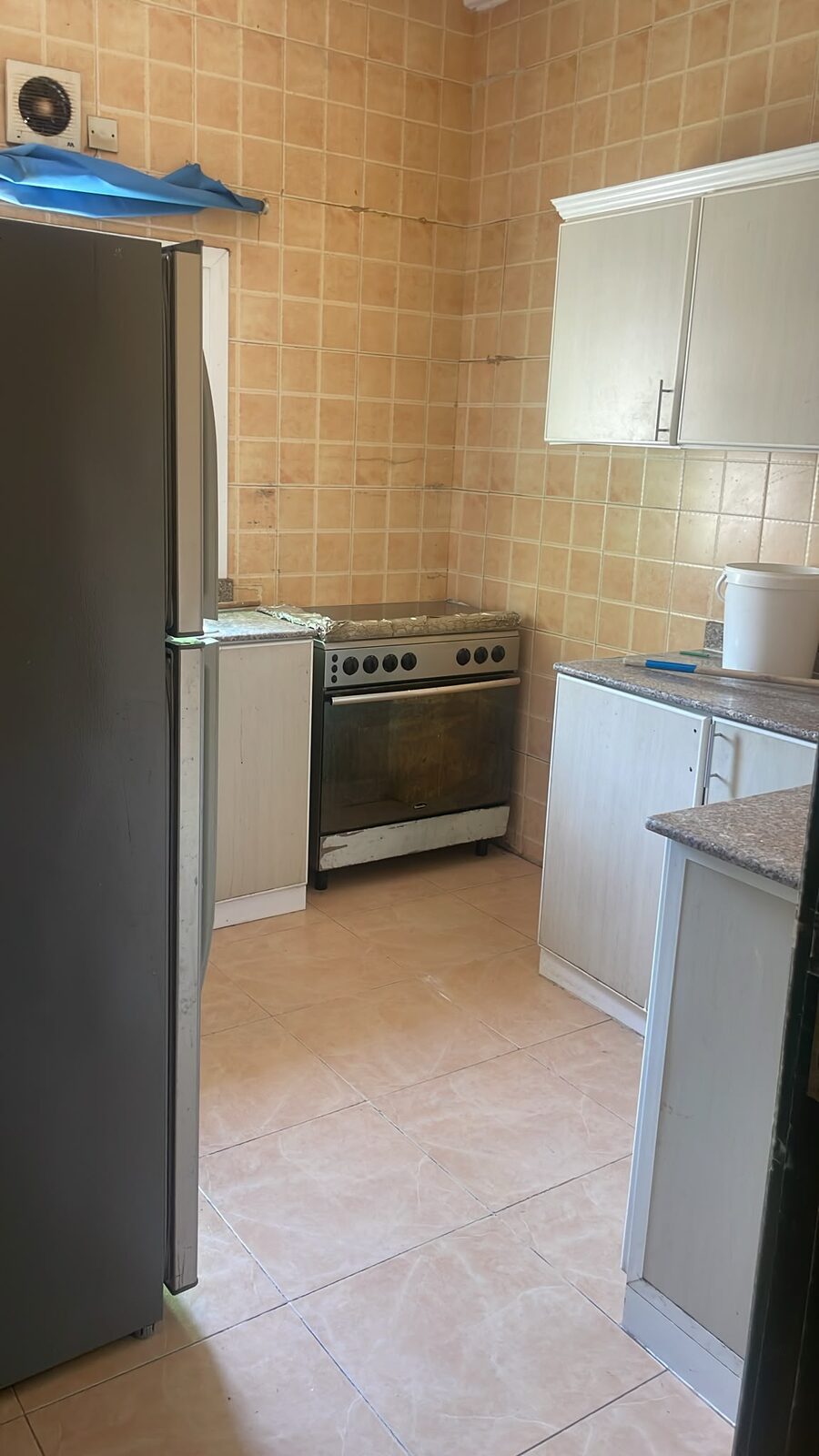 Hidd, Apartments, Flats, Houses & Villas, BHD 260/month,  3 BR,  Semi Furnished Flat For Rent In Hidd