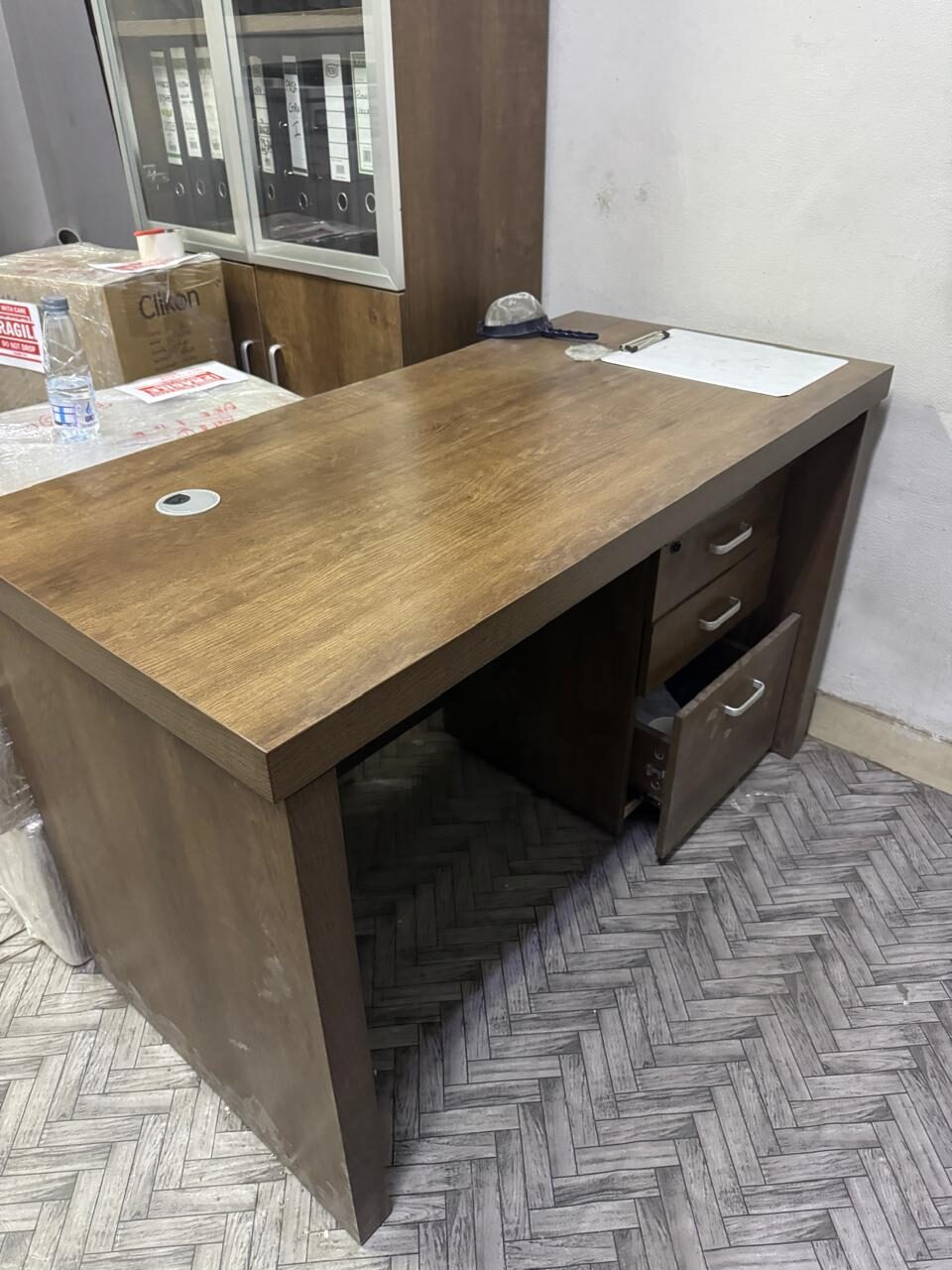 Riyadh, Furniture, SAR 100,  Used Office Furniture Available For Sale