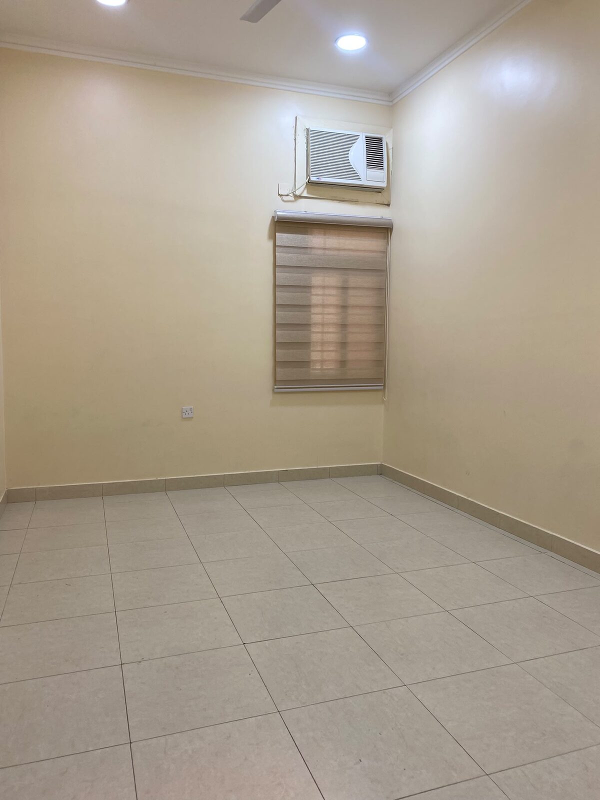 Busaiteen, Apartments, Flats, Houses & Villas, BHD 230/month,  2 BR,  Semi Furnished Flat For Rent In Busaiteen | 230 BHD Inclusive Ewa