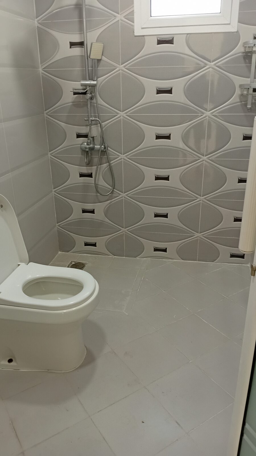 Hidd, Real Estate, 5 Bedroom Flat For Rent In Hidd