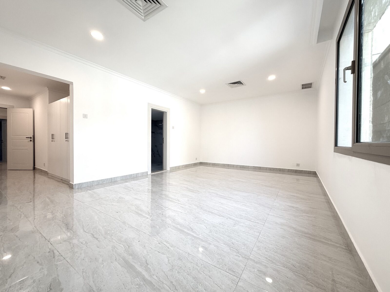 Salwa, Apartments, Flats, Houses & Villas, KWD 850/month,  Salwa - Big 3 Bedrooms Apartment With 2 Balconies