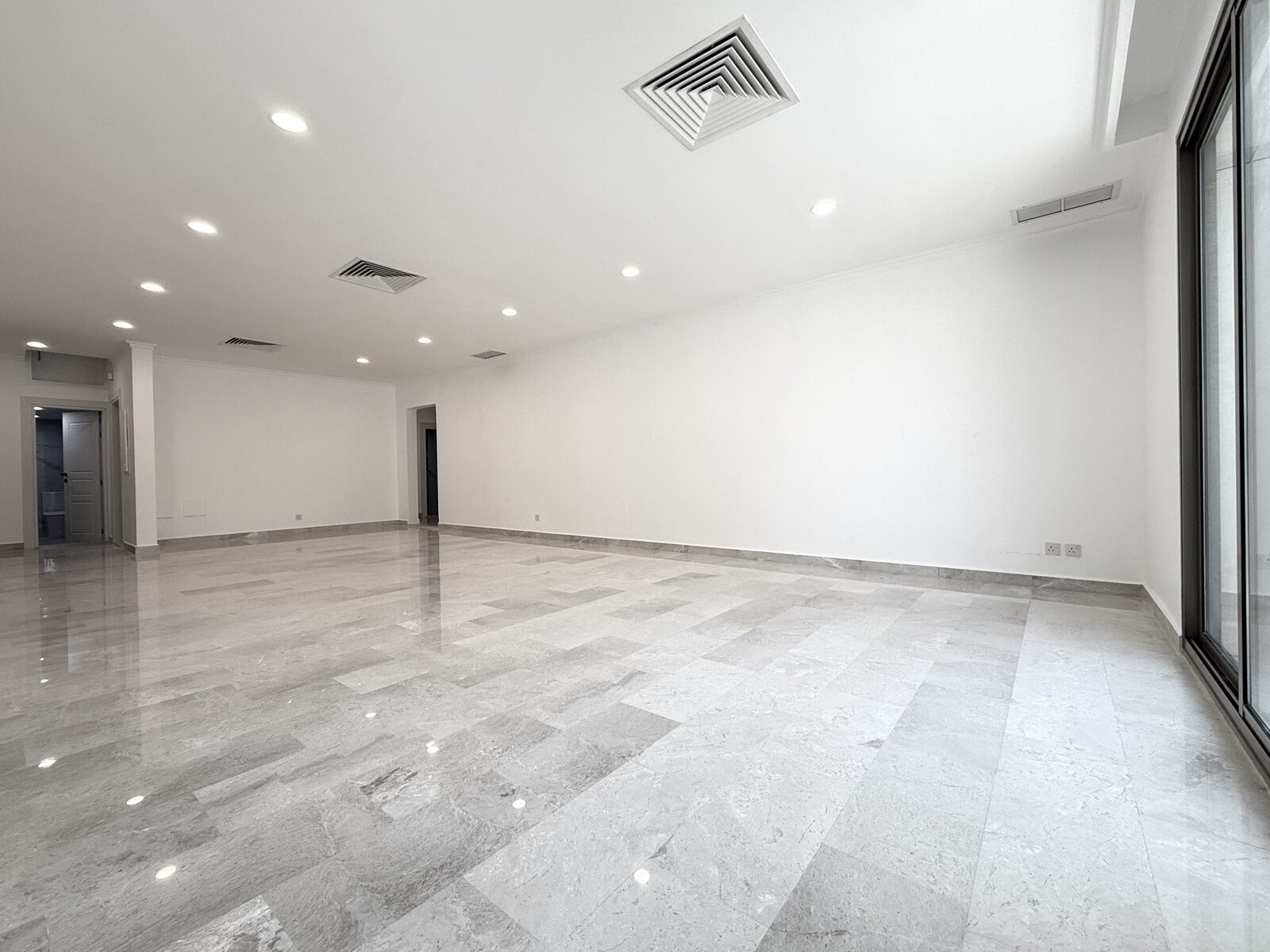 Salwa, Apartments, Flats, Houses & Villas, KWD 850/month,  Salwa - Big 3 Bedrooms Apartment With 2 Balconies