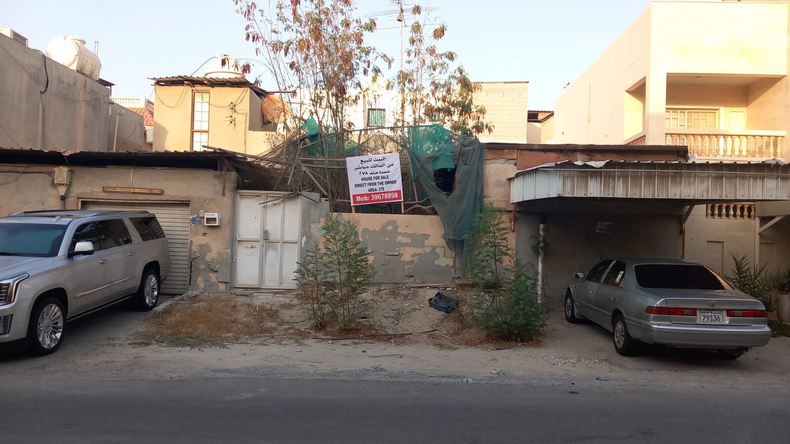 Manama, Apartments, Flats, Houses & Villas, 5 BR,  House For Sale In Aali
