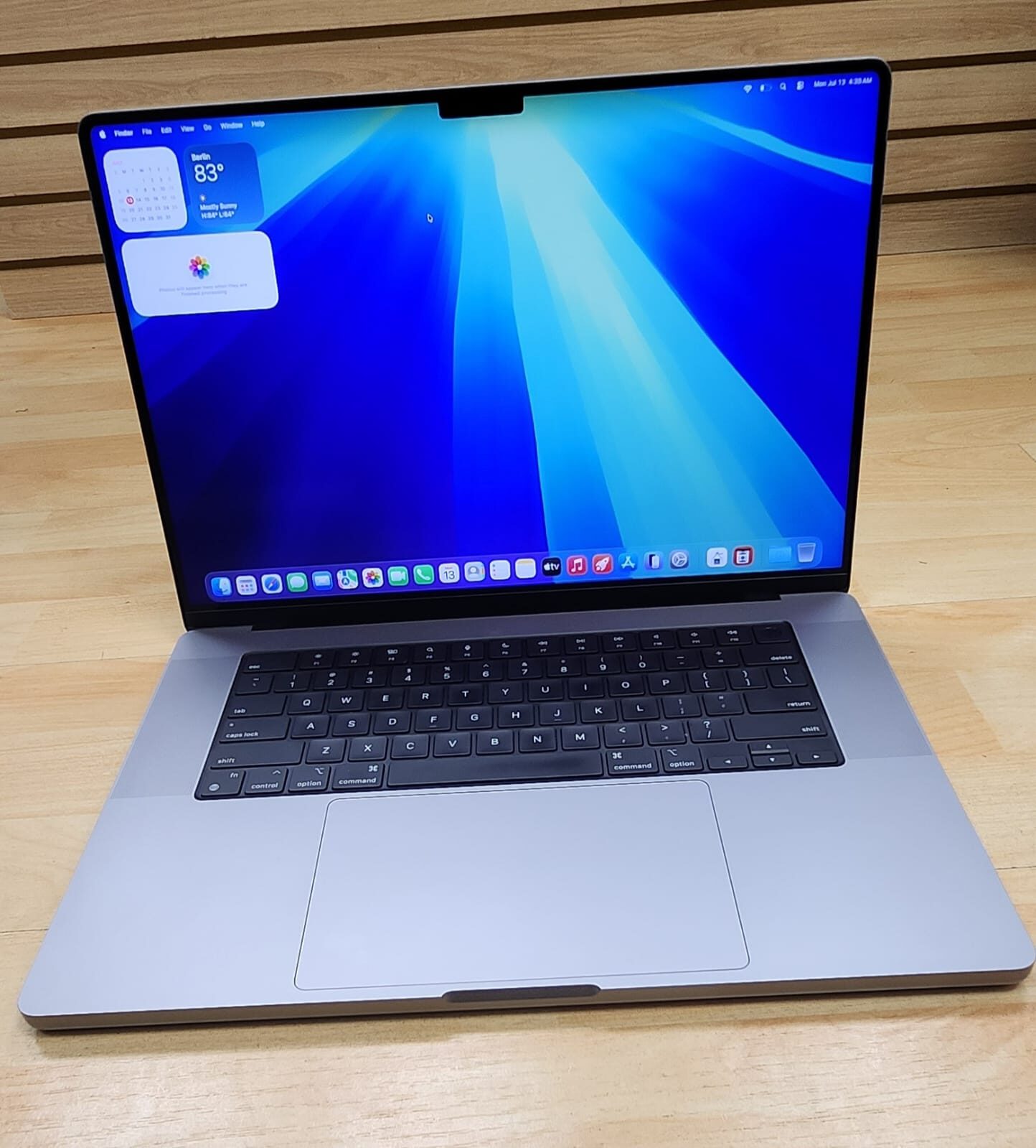 Riyadh, Computers, SAR 6799,  MacBook Pro M1 Max 16" 2021 RAM:32GB SSD:1TB GPU:32Core  BC:98(94%)
