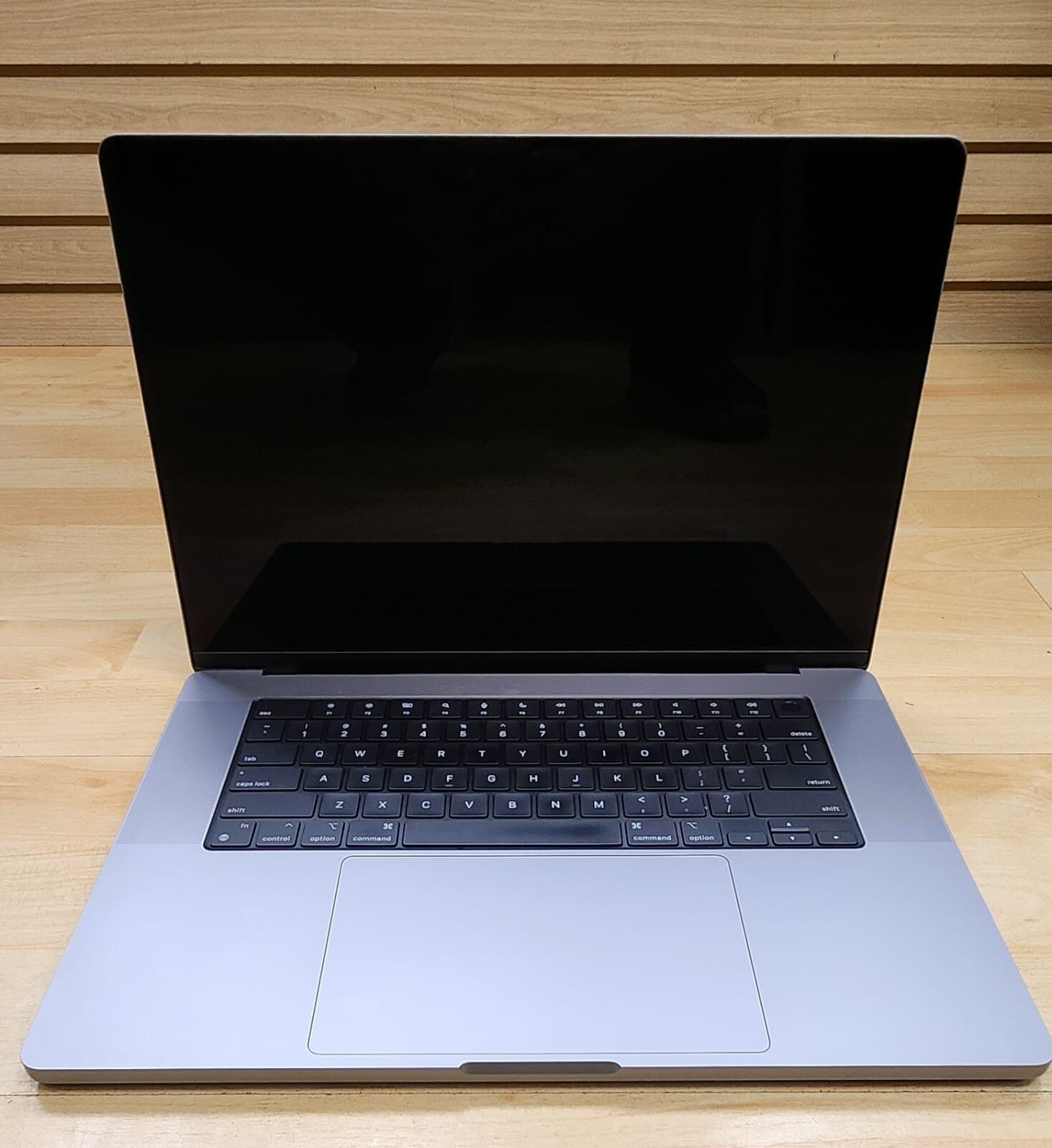 Riyadh, Computers, SAR 6799,  MacBook Pro M1 Max 16" 2021 RAM:32GB SSD:1TB GPU:32Core  BC:98(94%)