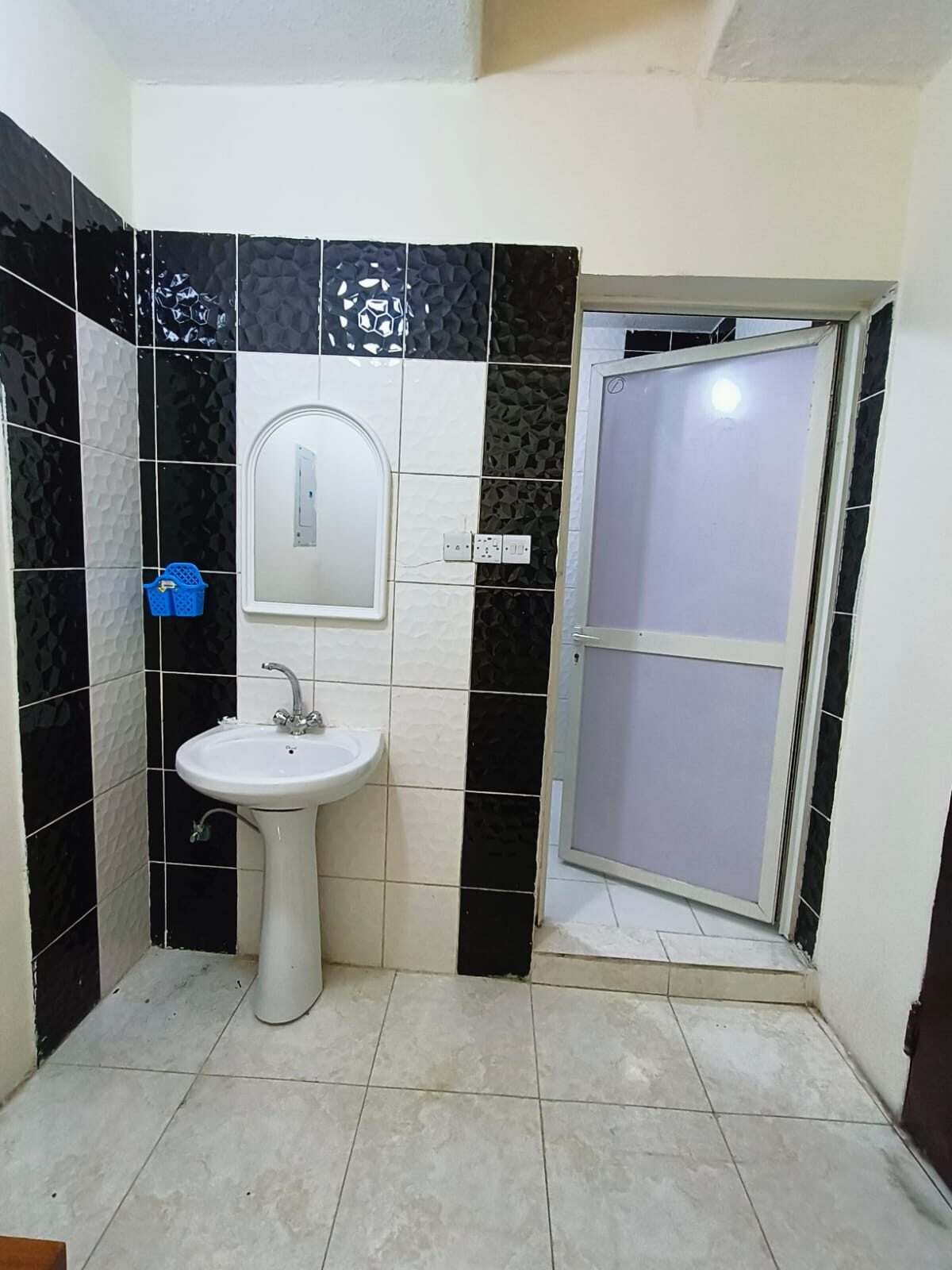 Hara, Apartments, Flats, Houses & Villas, SAR 2500/month,  Furnished,  2 BR,  2-BHK Furnished Flat Near T-Shoes Signal (Hara)-JP 3rd-Floor