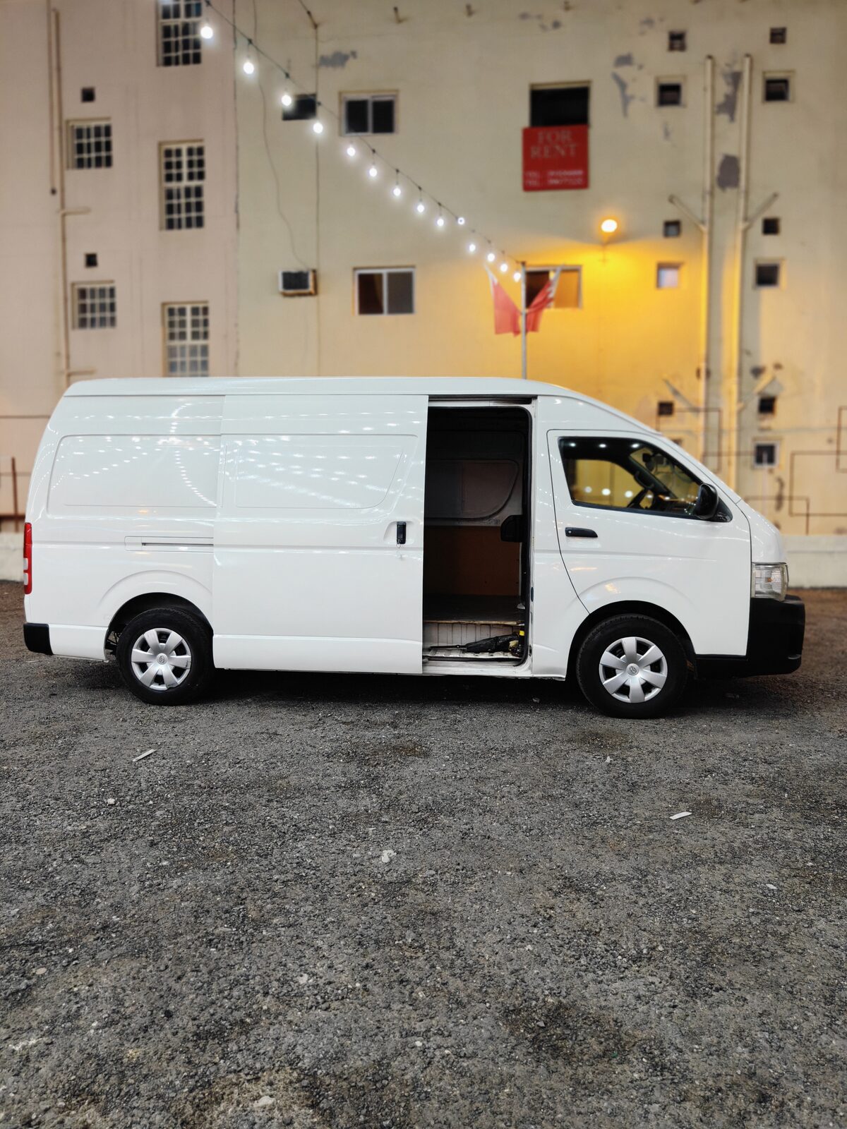 Riffa, Vehicles, Cars & Trucks , BHD 3700,  Toyota Hi-Ace,  2013,  Manual,  180000 KM,  Toyota Hiace High Roof  Model Well Maintained Excellent Condition Spacious Cargo Van