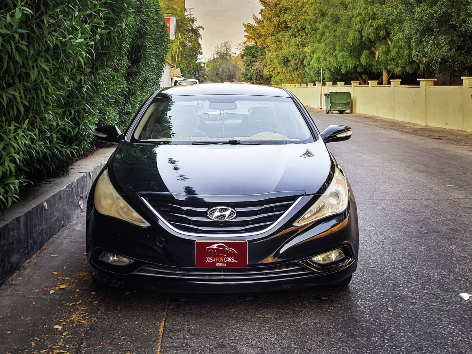 Manama, Vehicles, Cars & Trucks , BHD 1,  Hyundai Sonata,  2013,  Automatic,  162000 KM,  BLACK COLOR WELL MAINTAINED