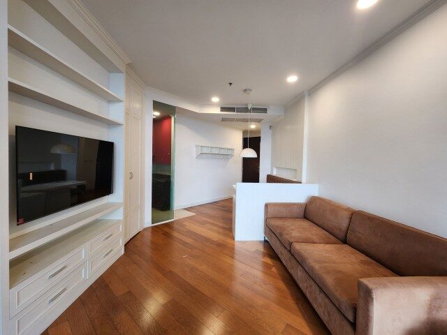 Bangkok, Villas, THB 38000,  64 Sq. Meter,  Condo Chatrium For Rent, 1 Bedroom, 64 Sq M., 30th Floor, Next To The River, Fully