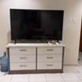 SAR 1400,  Tv And Stand
