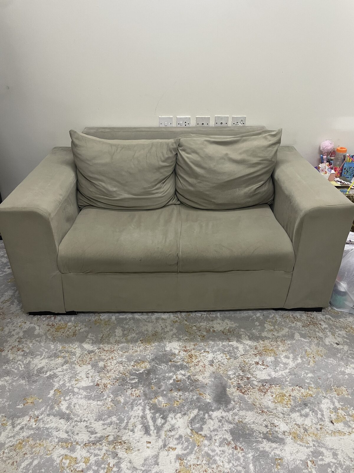Riyadh, Furniture, SAR 250,  Homebox 3 Seater Sofa For Sale