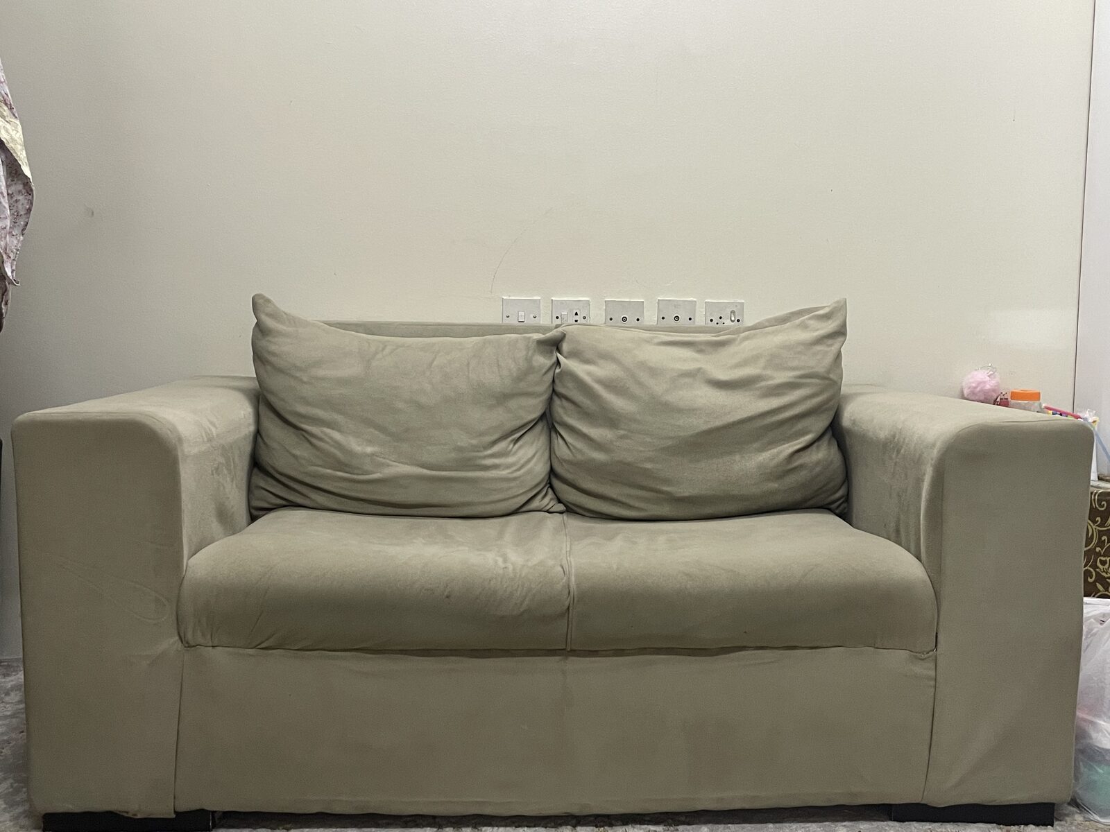 Riyadh, Furniture, SAR 250,  Homebox 3 Seater Sofa For Sale