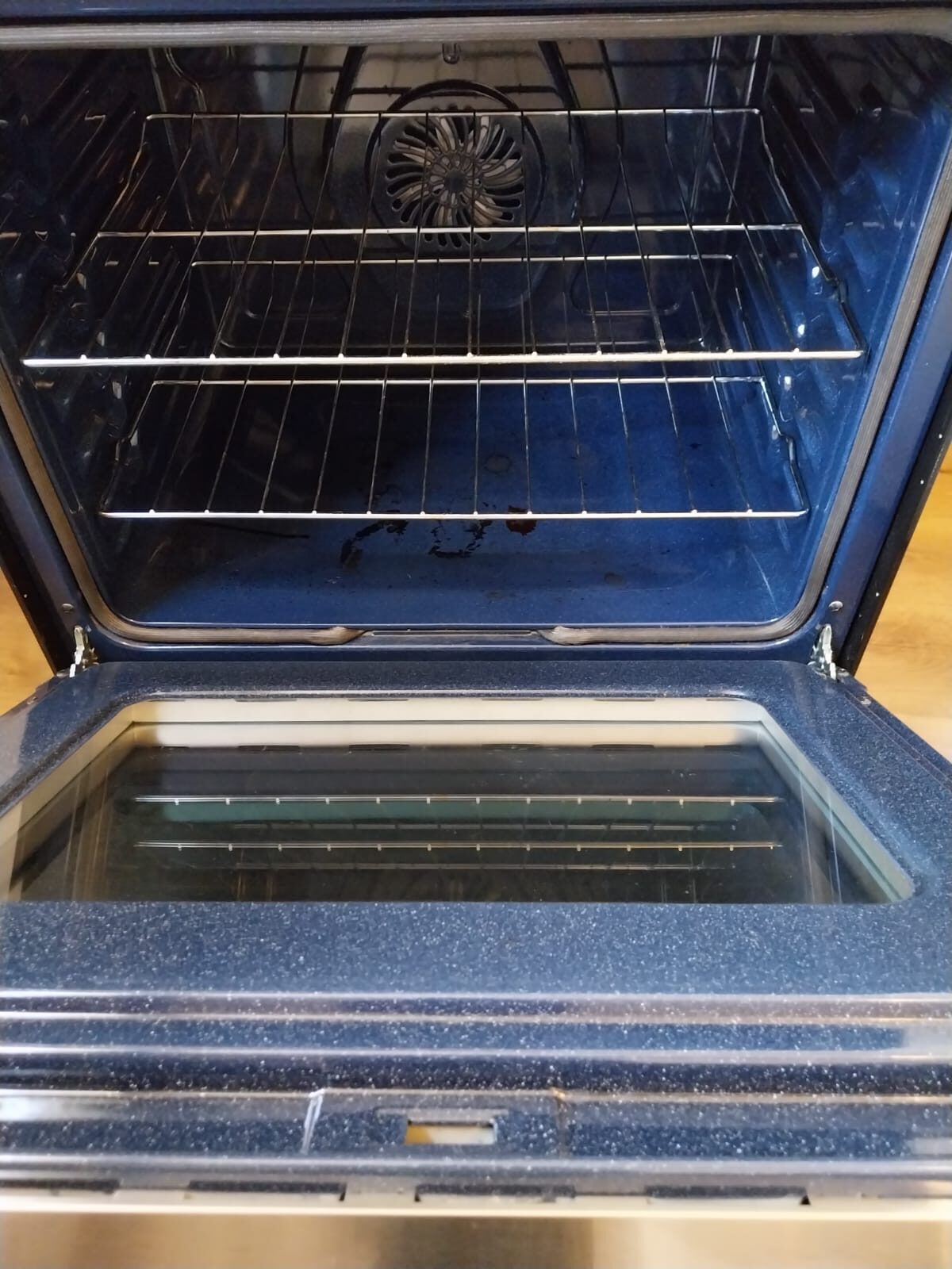 Riyadh Province, Appliances, SAR 2500,  Electric Oven