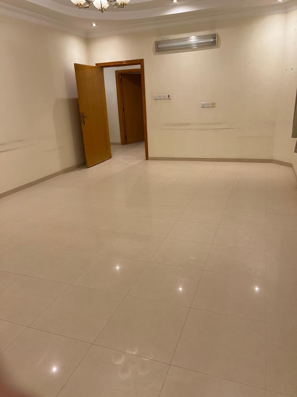 Al Zahra, Apartments, Flats, Houses & Villas, 6 BR,  Spacious Villa For Rent &mdash; AlSuwaidi (Al Zahra District), Riyadh