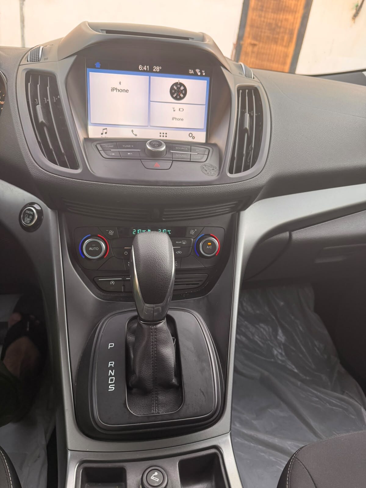 Yanbu, Vehicles, Cars & Trucks , SAR 36000,  Ford Escape,  2019,  Automatic,  170000 KM,    For Sell In Yanbu/ Umluj In Perfect Condition