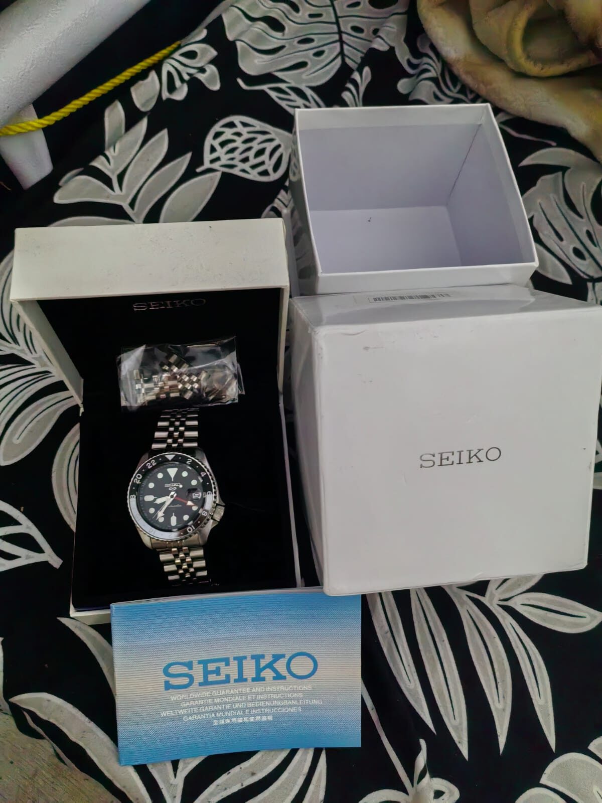Riyadh, Watches, SAR 1600,  Seiko 5 Sports Bruce Wayne GMT SSK001