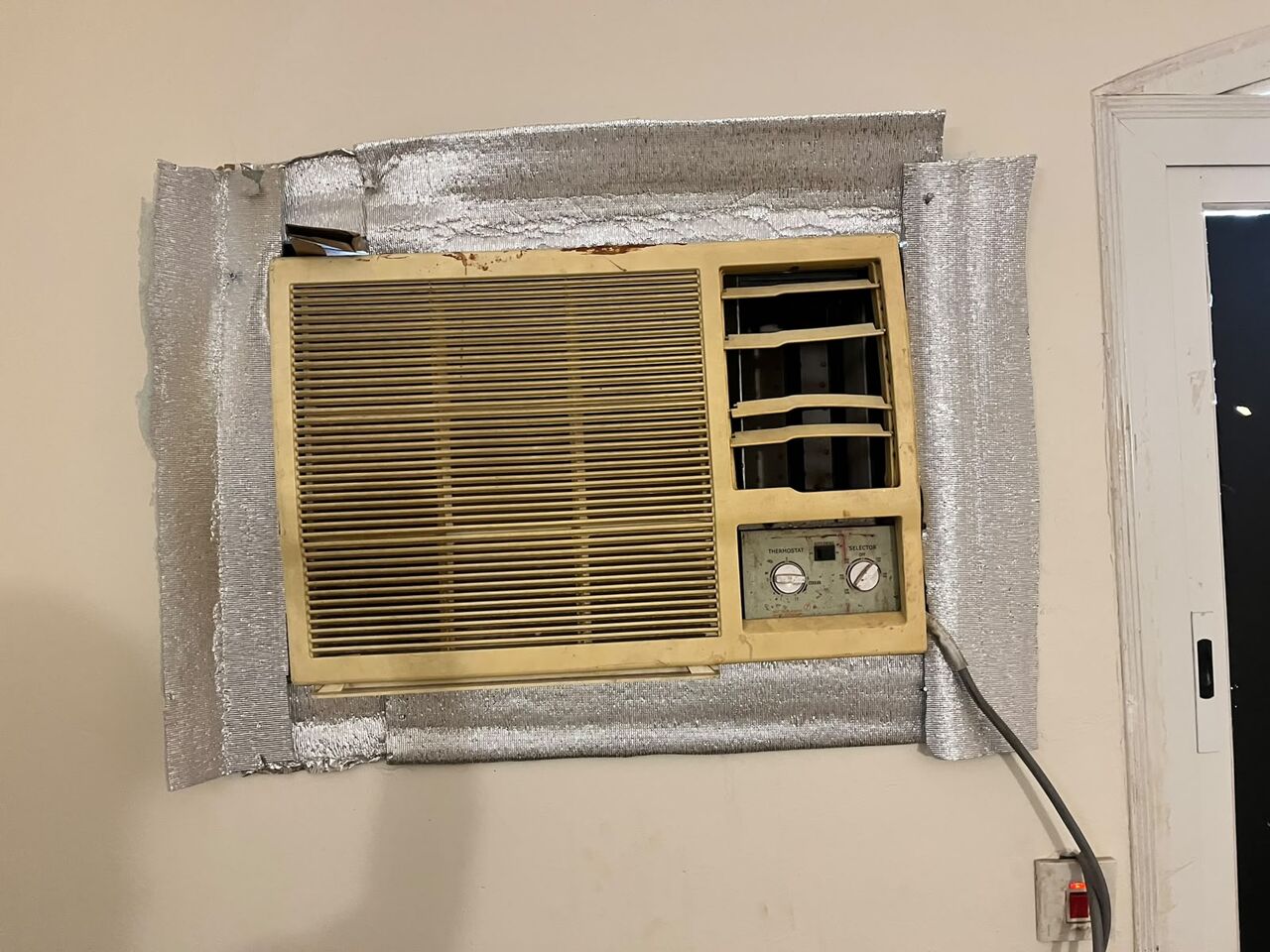 Madinah, Air Conditioners, SAR 650,  Ugine A/c For Sale