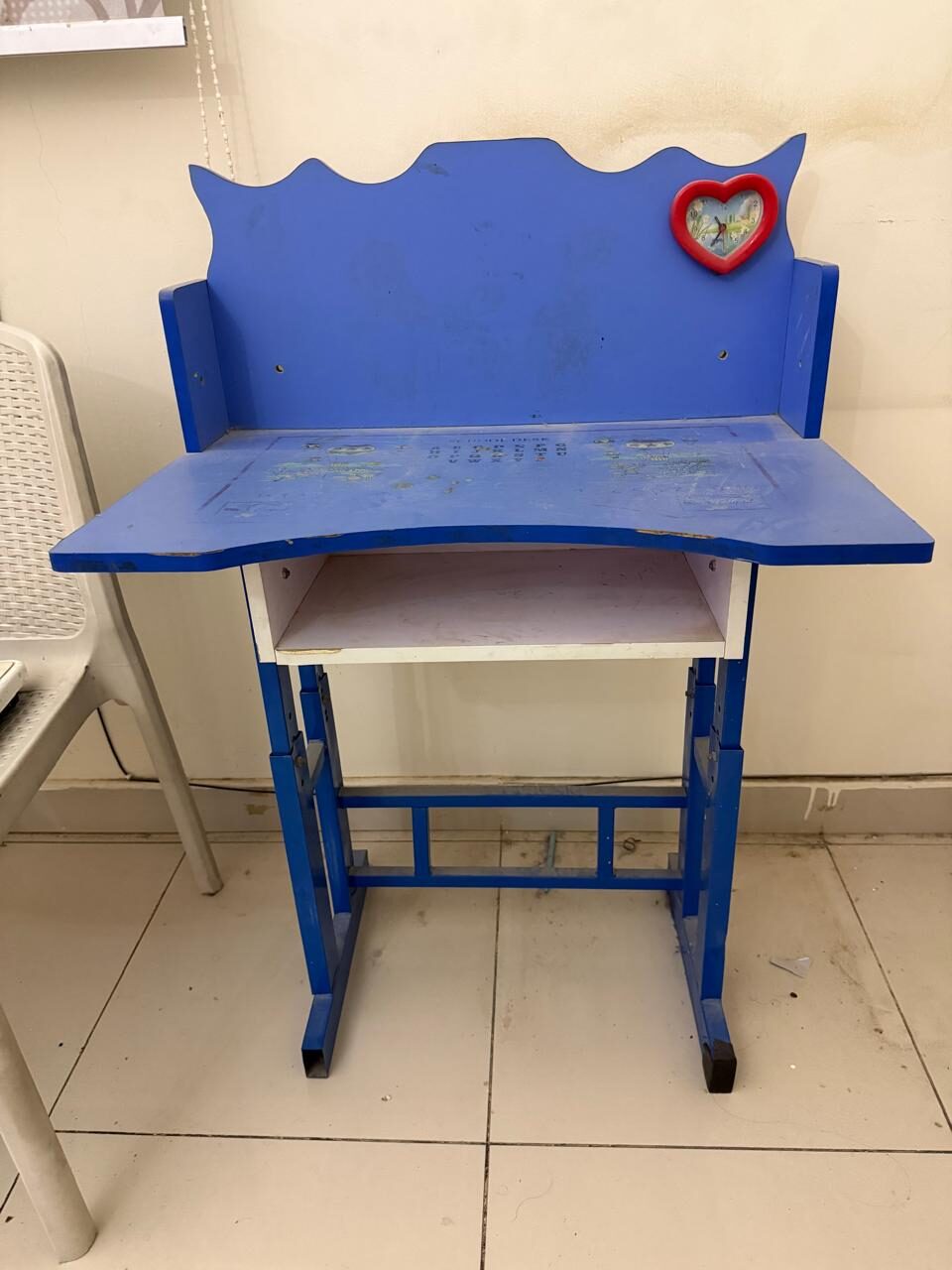 Riyadh, Furniture, SAR 500,  11 Good Condition Furniture Items At Cheap Price Of 500 SAR Only