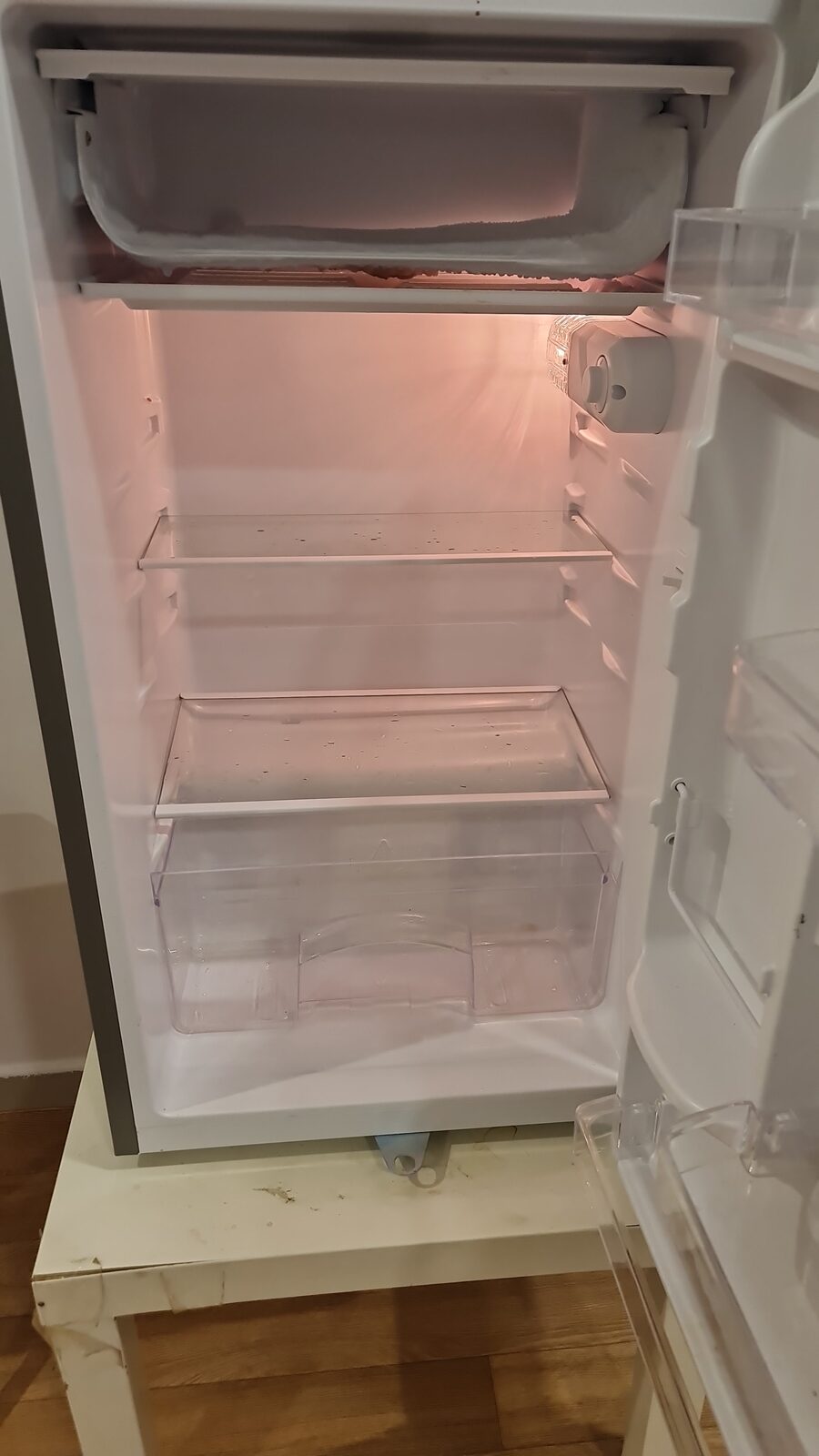 Riyadh, Appliances, SAR 300,  Fridge For Sale Just Like New And Un Used. 89 Liters With Freezer