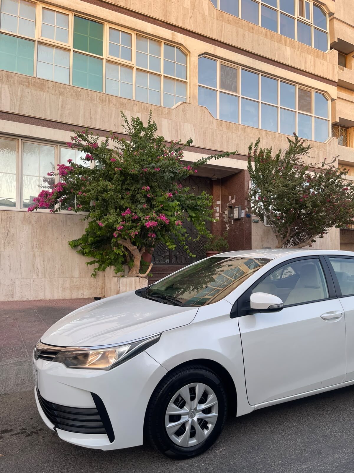 Jeddah, Vehicles, Cars & Trucks , SAR 37500,  Toyota Corolla,  2017,  Automatic,  130000 KM,   Model  130km