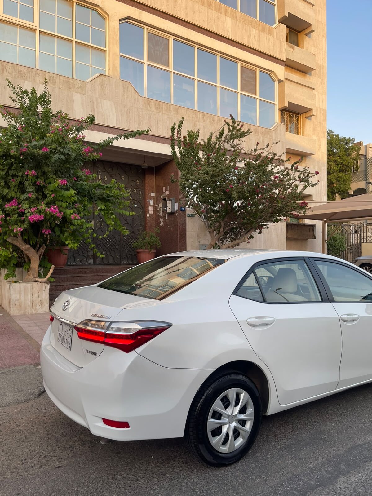 Jeddah, Vehicles, Cars & Trucks , SAR 37500,  Toyota Corolla,  2017,  Automatic,  130000 KM,   Model  130km
