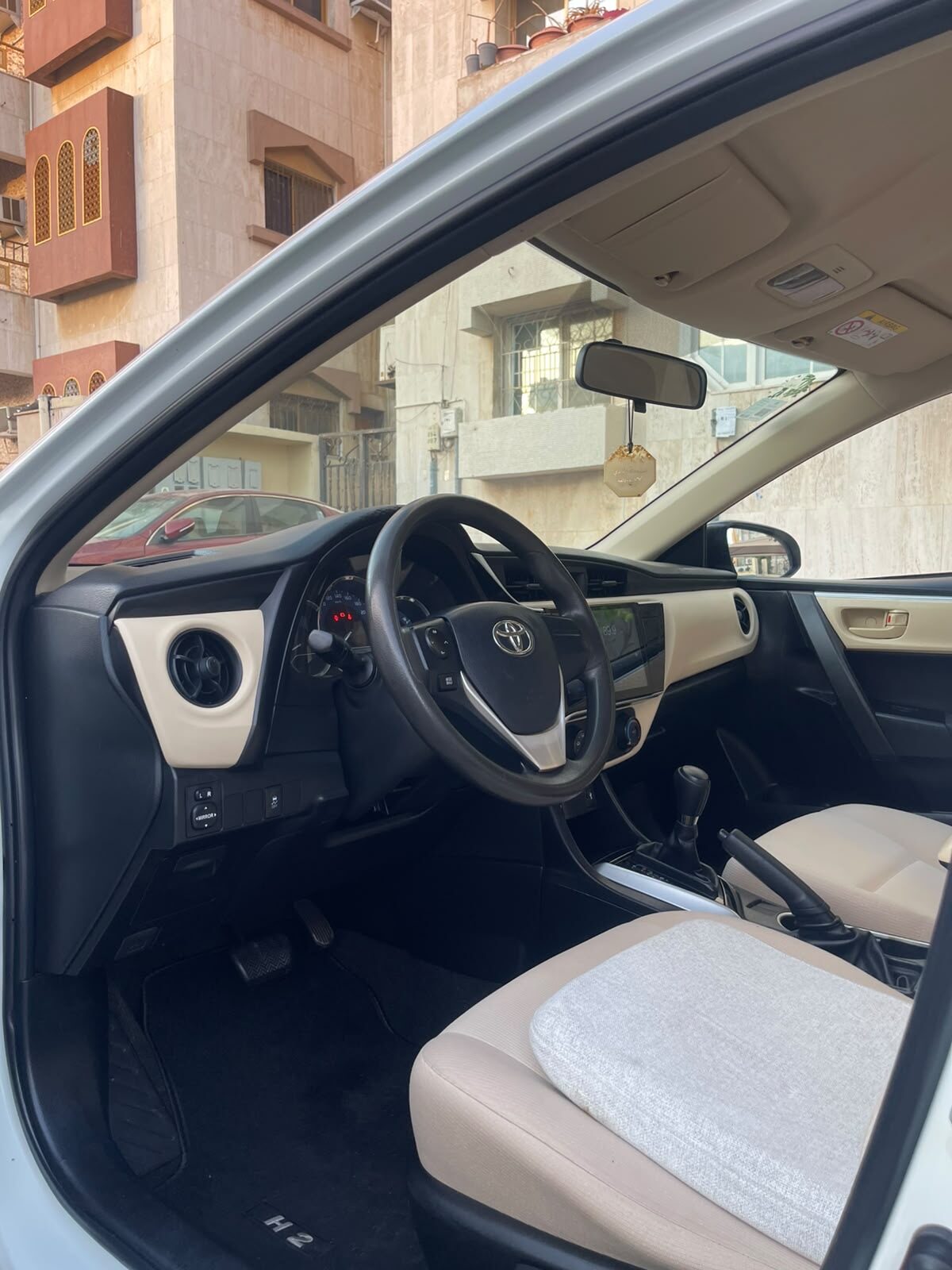 Jeddah, Vehicles, Cars & Trucks , SAR 37500,  Toyota Corolla,  2017,  Automatic,  130000 KM,   Model  130km