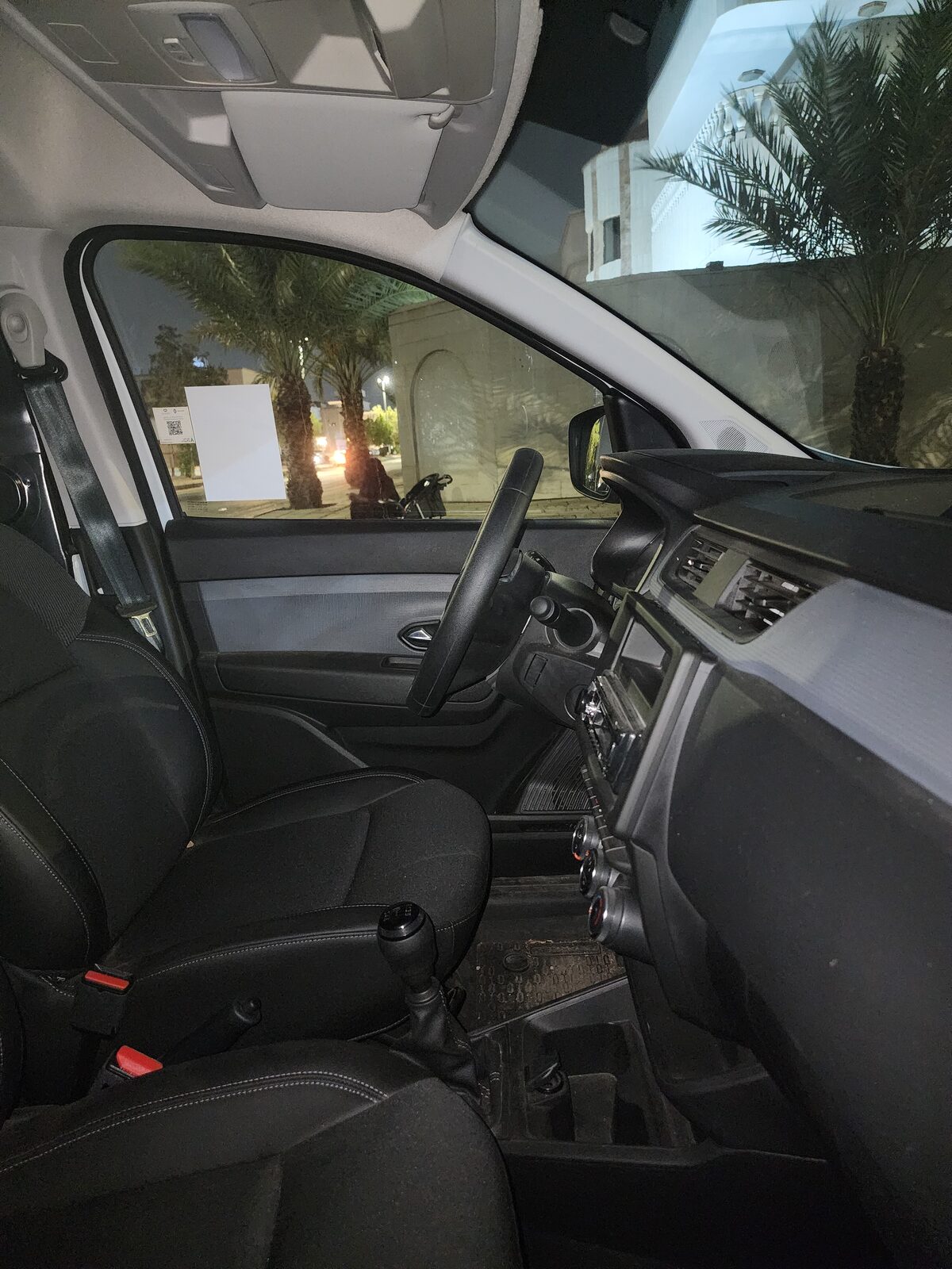 Jeddah, Vehicles, Cars & Trucks , SAR 48,  Renault Express Van (cargo/panel Van),  2024,  Manual,  1600 KM,  Renault Express Van,  Only, Like New