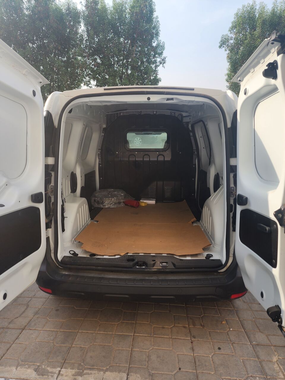 Jeddah, Vehicles, Cars & Trucks , SAR 40000,  Renault Express Van (cargo/panel Van),  2024,  Manual,  1600 KM,  Renault Express Van,  Only, Like New