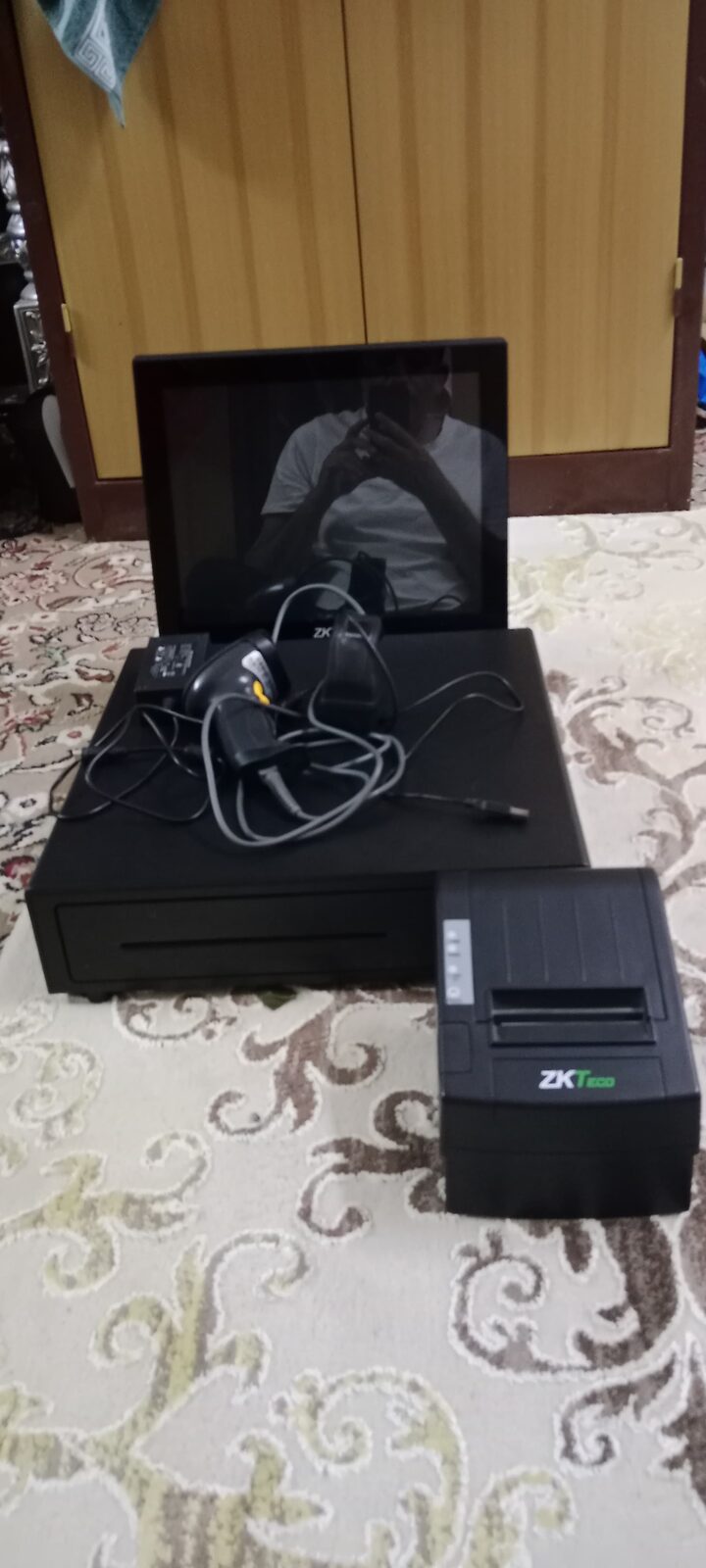 Riyadh, Computers, SAR 1,  POS Machine(Complete Set)