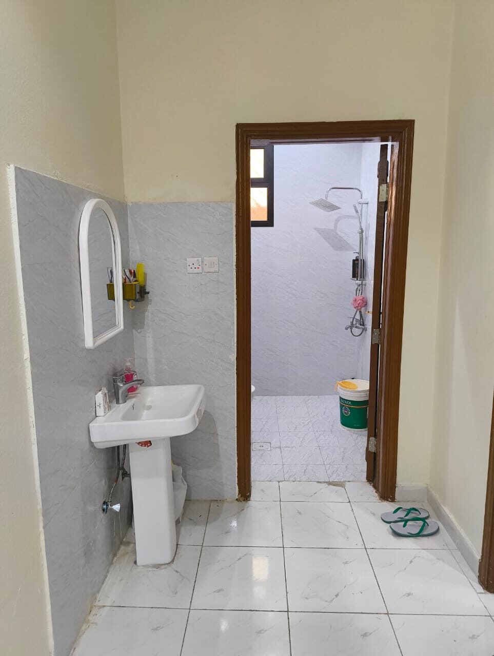 Tuwaiq, Apartments, Flats, Houses & Villas, SAR 500/month,  1 BR,  Bed Space Available For 2 Person Best Location For Diraya