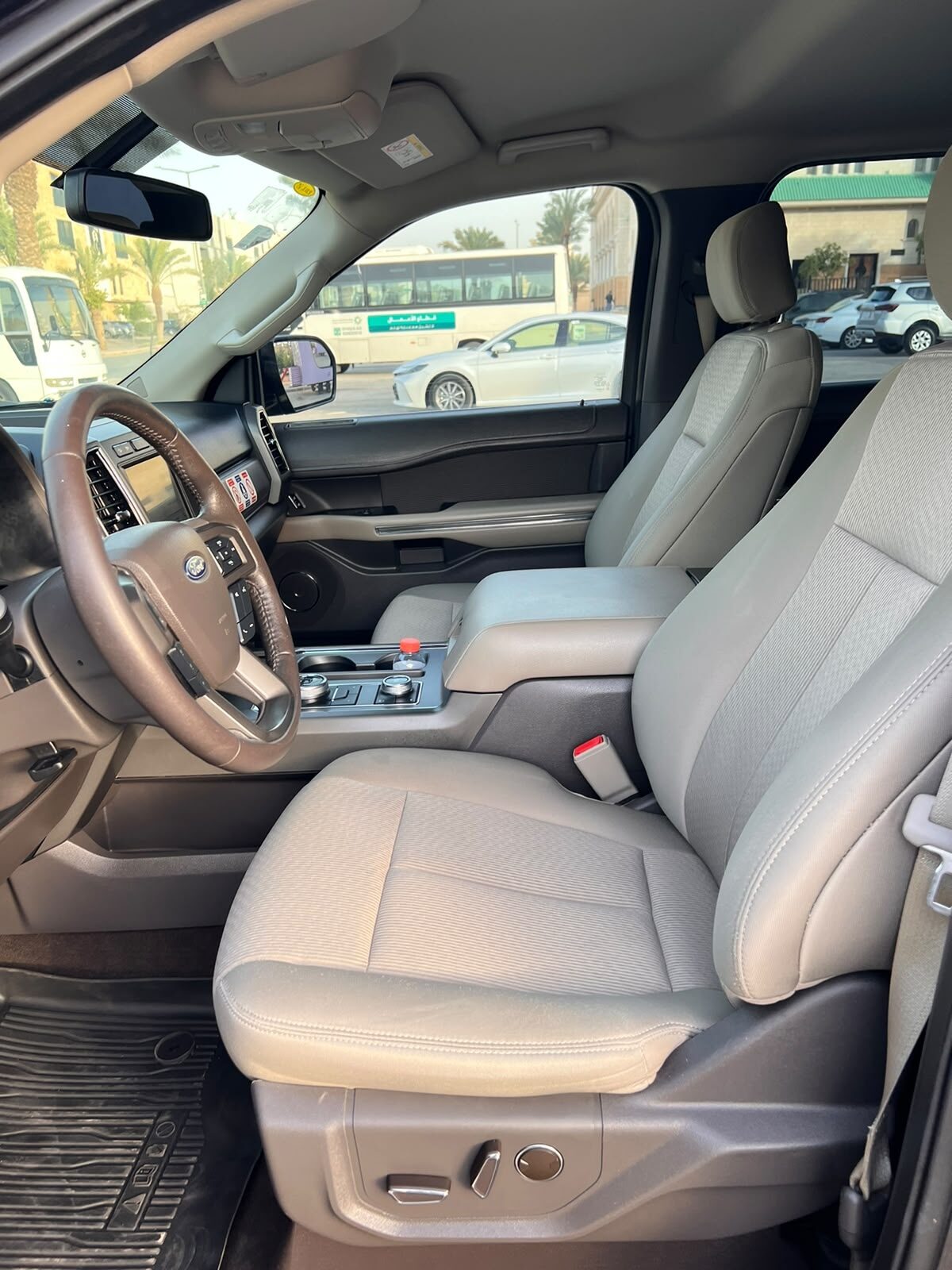 Riyadh, Vehicles, Cars & Trucks , SAR 110000,  Ford Expedition,  2019,  Automatic,  113493 KM,  Car For Sale