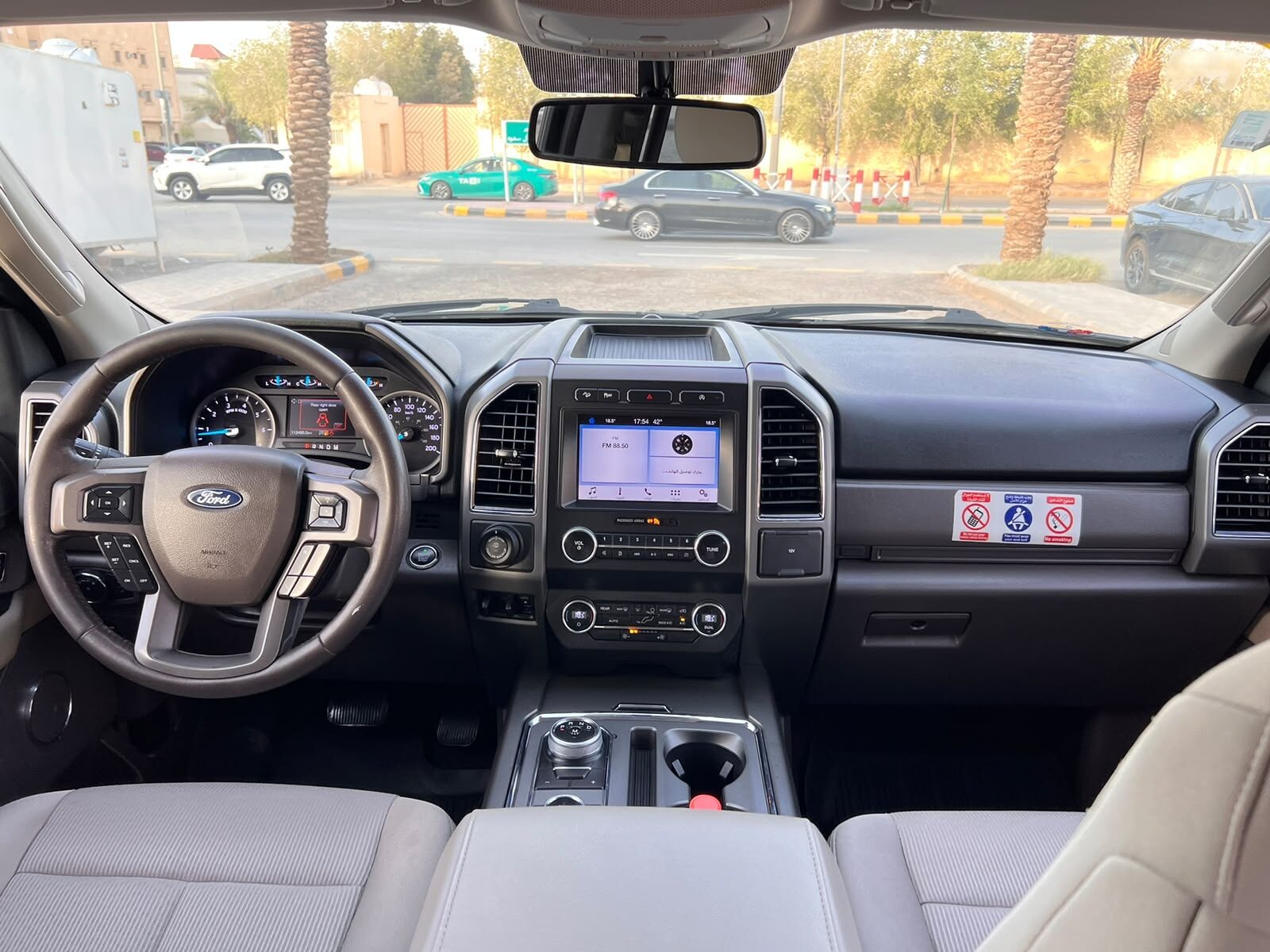 Riyadh, Vehicles, Cars & Trucks , SAR 110000,  Ford Expedition,  2019,  Automatic,  113493 KM,  Car For Sale