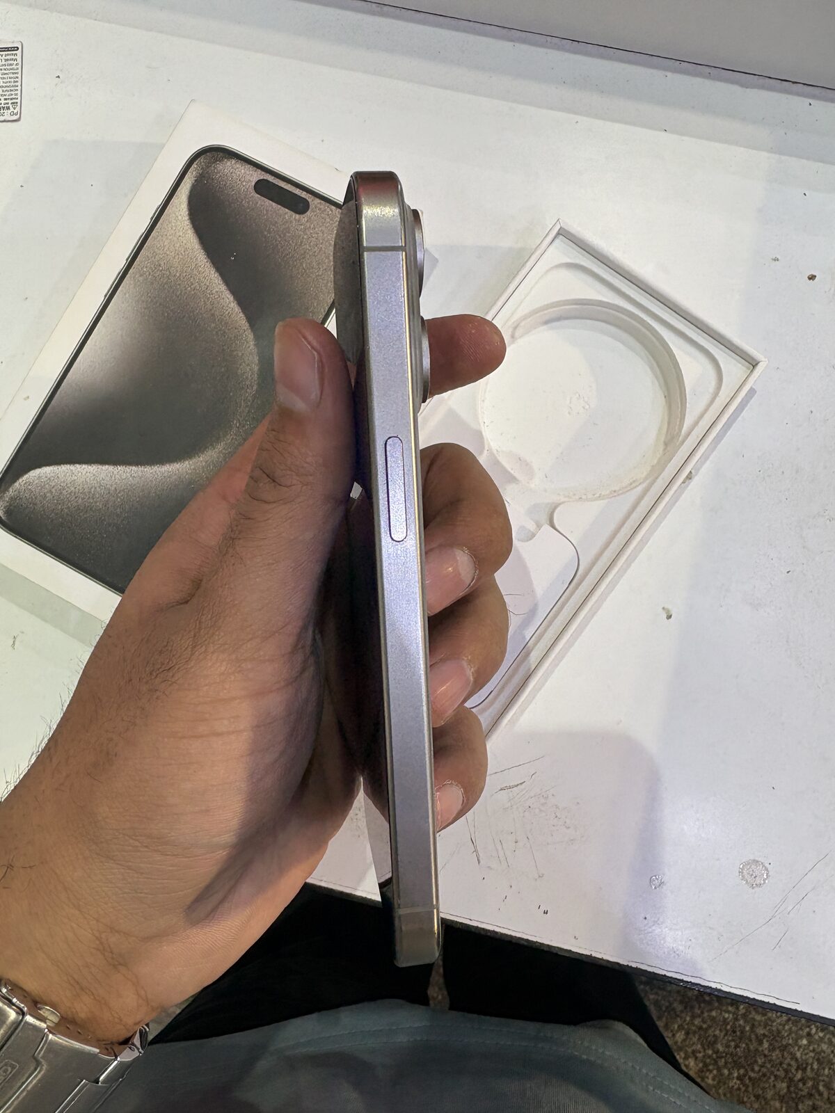 Riyadh, Electronics, SAR 2500,  Iphone 15 Pro 256 Gb All Phone Is Original