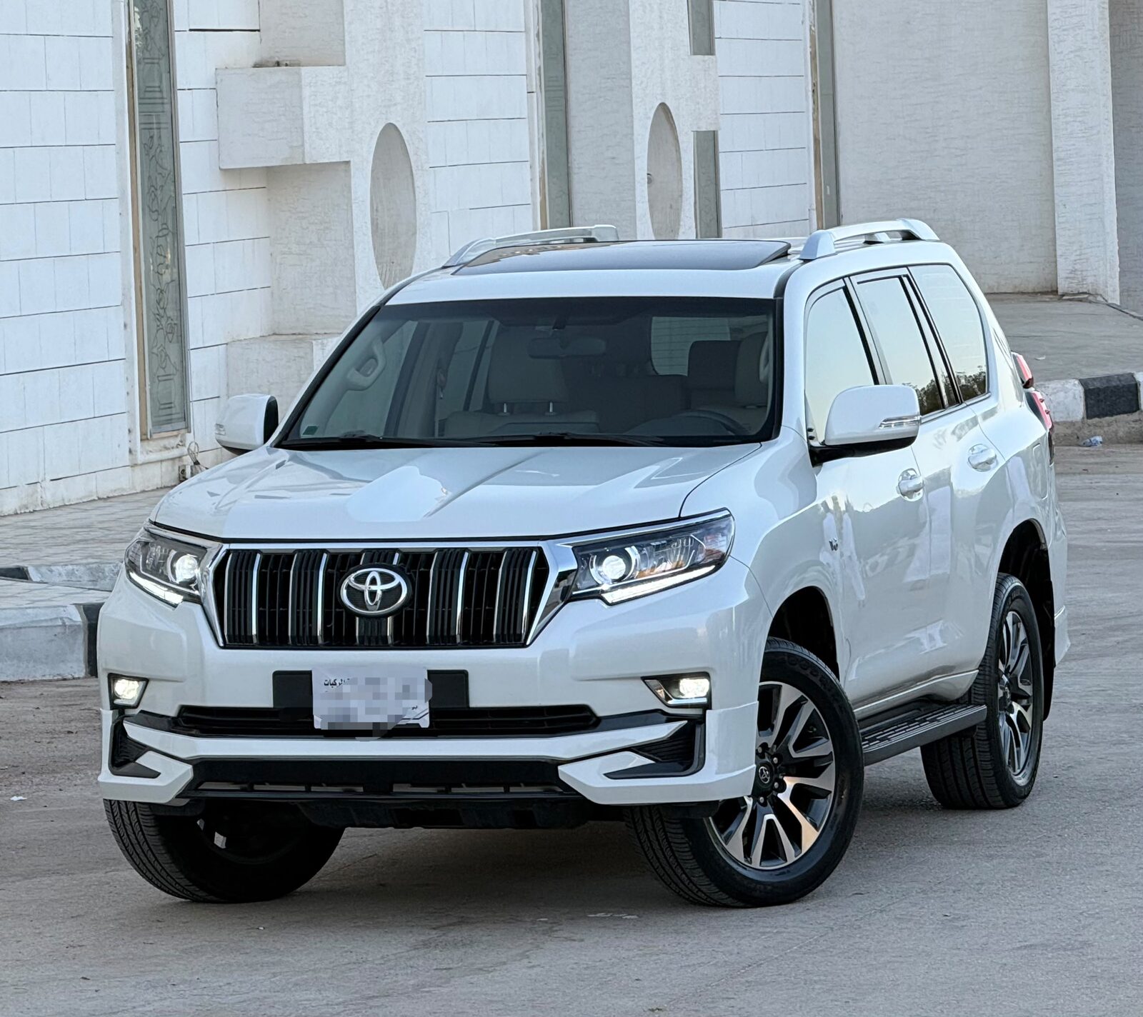 Riyadh, Vehicles, Cars & Trucks , SAR 150,  TOYOTA PRADO TXL 4X4 PULWHITE,  2022,  Automatic,  44000 KM,  FULL OPTION