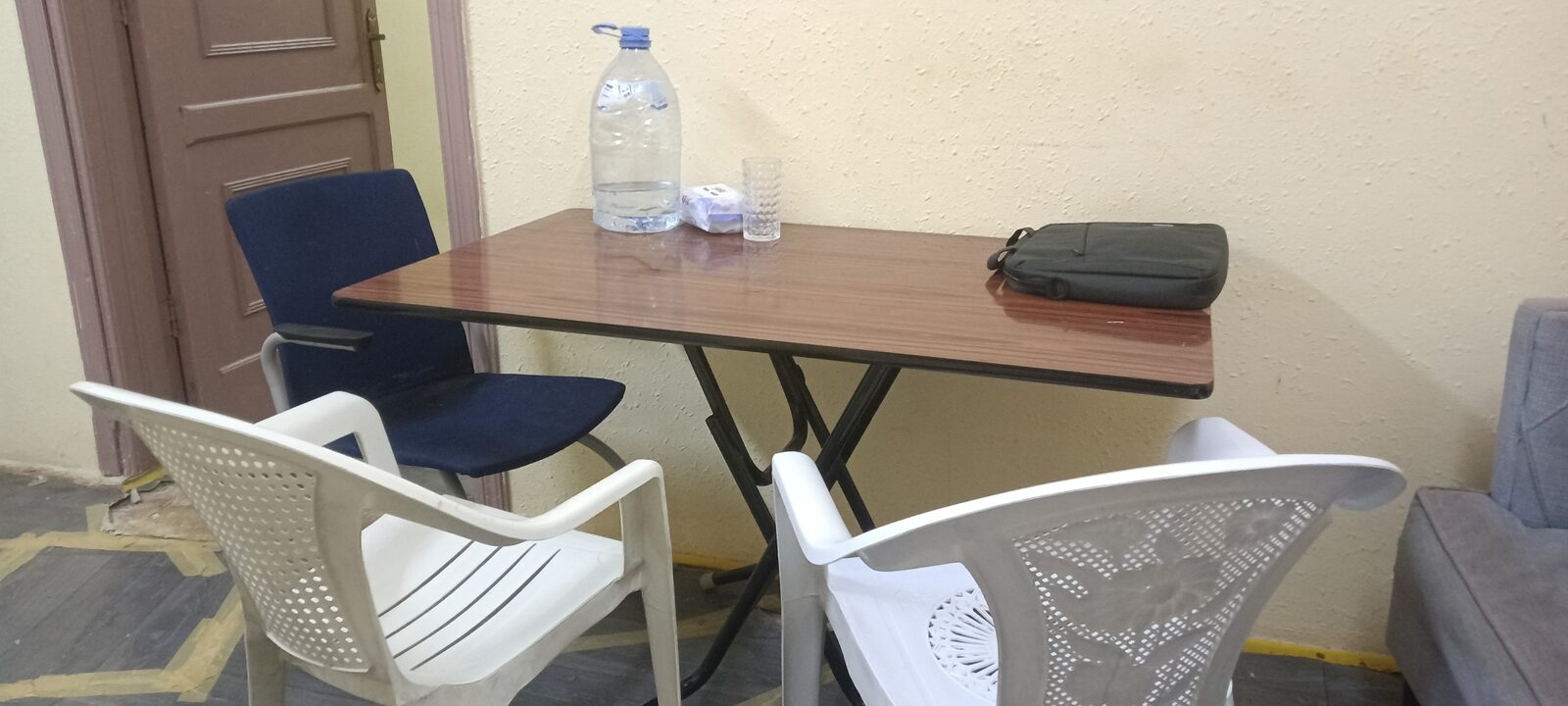 Al Malaz, Furniture, SAR 200,  Table With Chairs