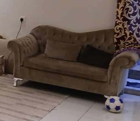 Jeddah, Household Items, SAR 1400,  House Hold Item For Sale - Bed Set, Sofa, AC