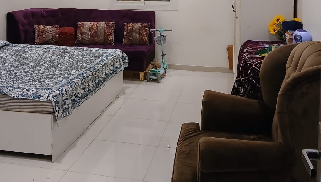 Jeddah, Household Items, SAR 1400,  House Hold Item For Sale - Bed Set, Sofa, AC
