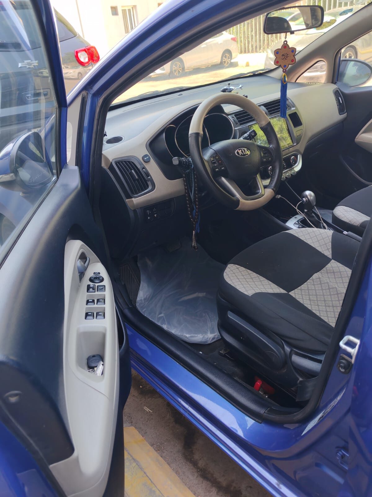 Dammam, Vehicles, Cars & Trucks , SAR 26000,  SAR 26000, KIA RIO - HATCHBACK, 2015, Automatic, 2.10KM, KIO RIO - BLUE COLOR - HATCHBACK,  2015,  Automatic,  210 KM,