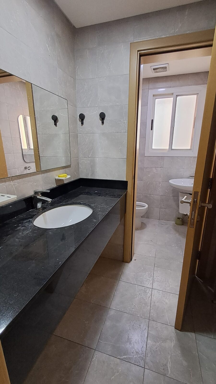 Adliya, Apartments, Flats, Houses & Villas, BHD 290/month,  1 BR,  Semi Furnished Family Flat For Rent With EWA Inclusive On Top Floor With Spacious Balcony