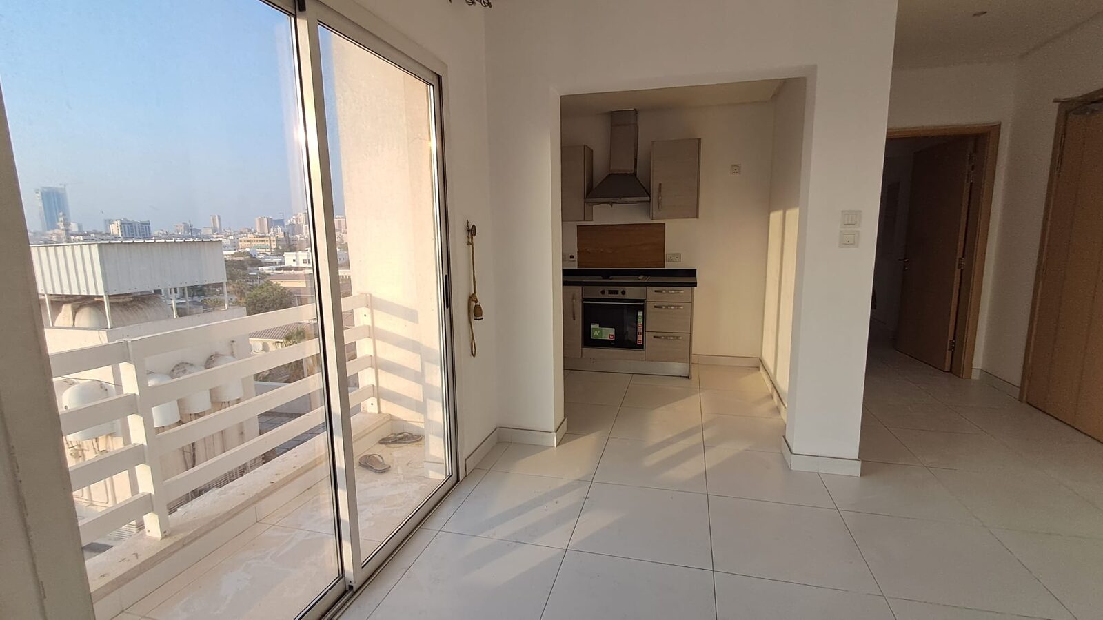 Adliya, Apartments, Flats, Houses & Villas, BHD 290/month,  1 BR,  Semi Furnished Family Flat For Rent With EWA Inclusive On Top Floor With Spacious Balcony