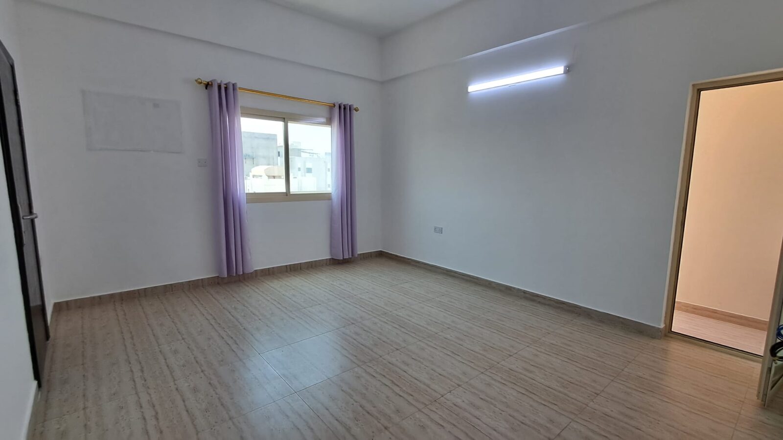 Adliya, Apartments, Flats, Houses & Villas, BHD 310/month,  2 BR,  Unfurnished Family Flat For Rent With Parking, Lift, Balcony, EWA Inclusive