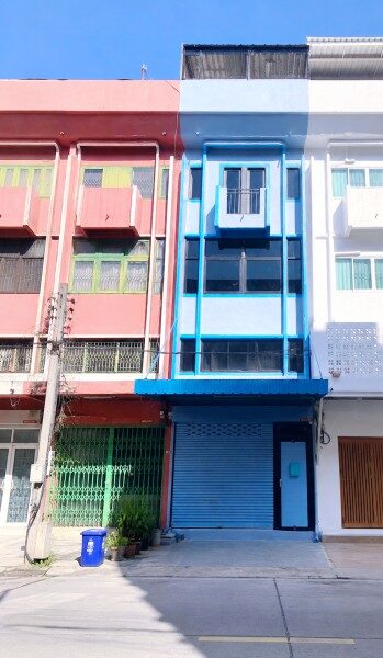 Bangkok, Villas, THB 19999,  25 Sq. Feet,  Phahonyothin 33-41 Kasetsart University, Building 4 Floors, 7 Bedrooms, 5 Bathrooms, Near
