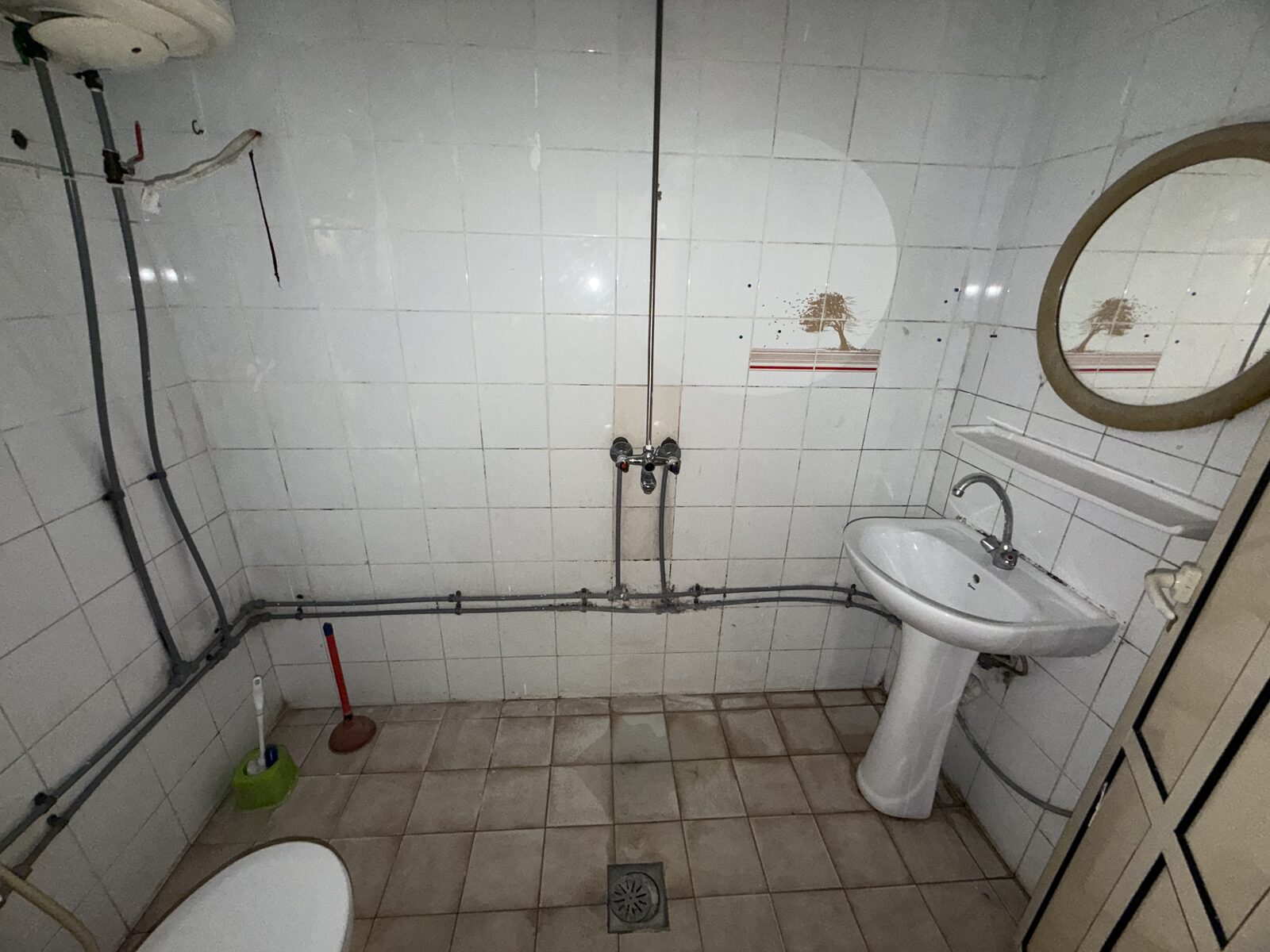 Salmaniya, Apartments, Flats, Houses & Villas, BHD 140/month,  1 BR,  1 Bedroom Flat For Rent Unlimited Ewa
