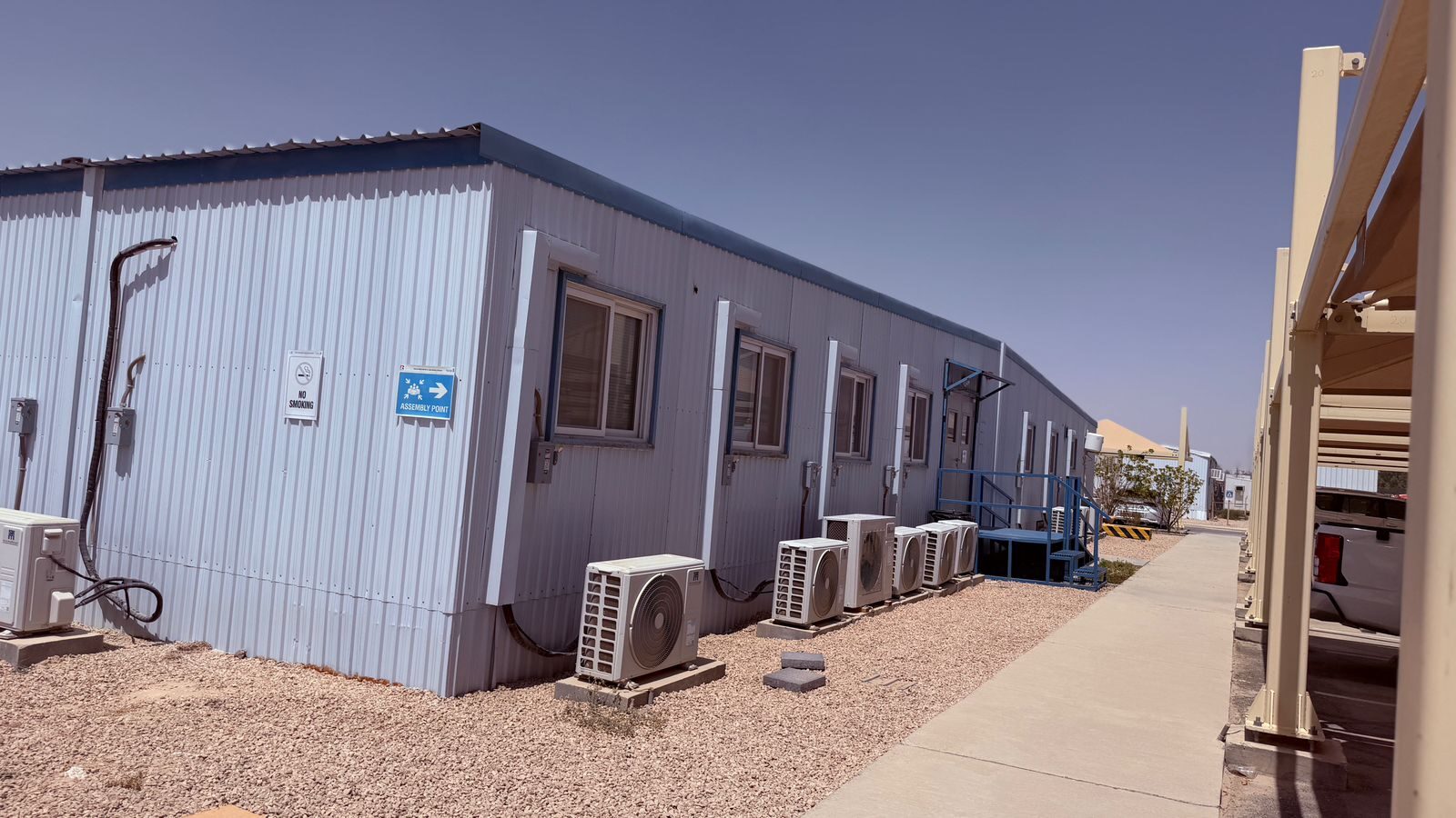Hofuf, Industrial Machinery, Used Prefabricated Buildings For Sale (Urgent)