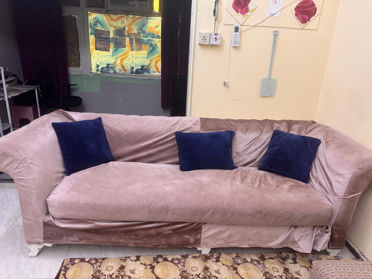 Dammam, Furniture, SAR 1000,  Very Neat & Clean Sofa Set For Sale