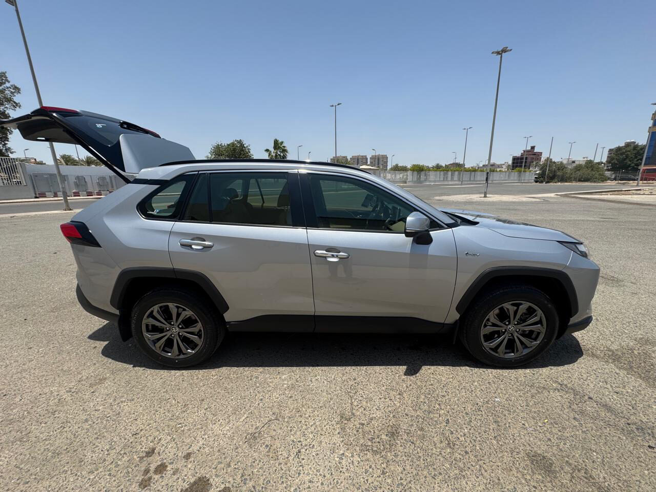 Bani Malik, Vehicles, Cars & Trucks , SAR 138000,  Toyota RAV4,  2025,  Automatic,  15000 KM,    LTD Hybrid Full Option For Sale