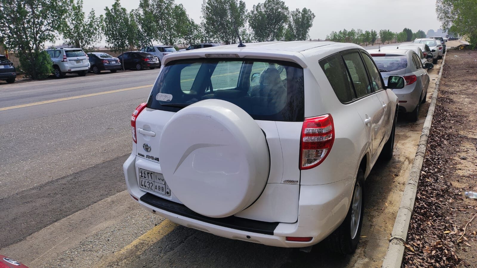 Jeddah, Vehicles, Cars & Trucks , SAR 22000,  Toyota RAV4,  2010,  Automatic,  370000 KM,   For Sale.